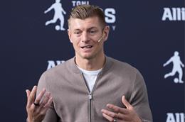 Toni Kroos không xem ĐT Anh và Đức là ứng viên vô địch World Cup